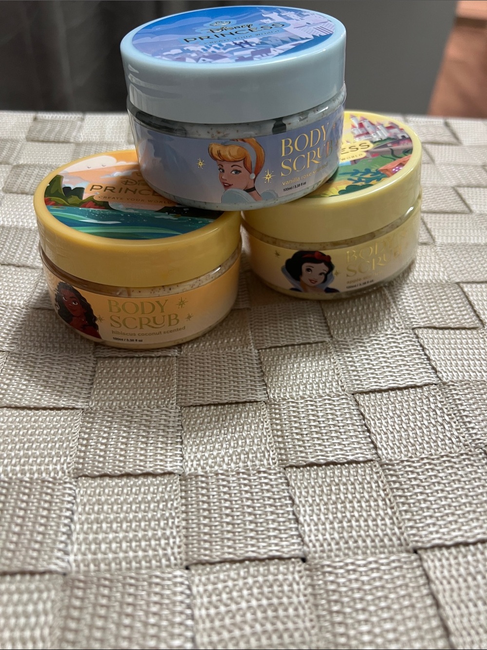 Disney Princess Body Scrub Trio in Blue and Yellow Jars